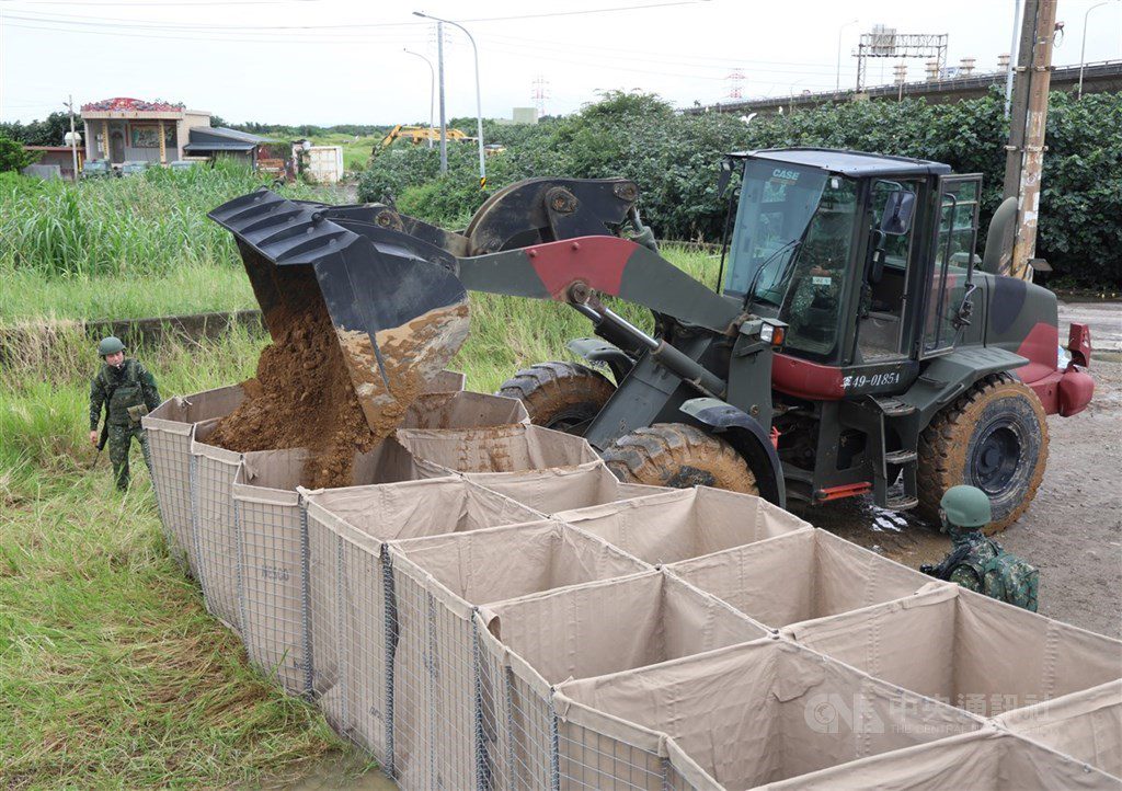 遲滯敵軍機動力 陸軍將採購機動阻絕尾車等器材 遲滯敵軍機動力 陸軍將採購機動阻絕尾車等器材