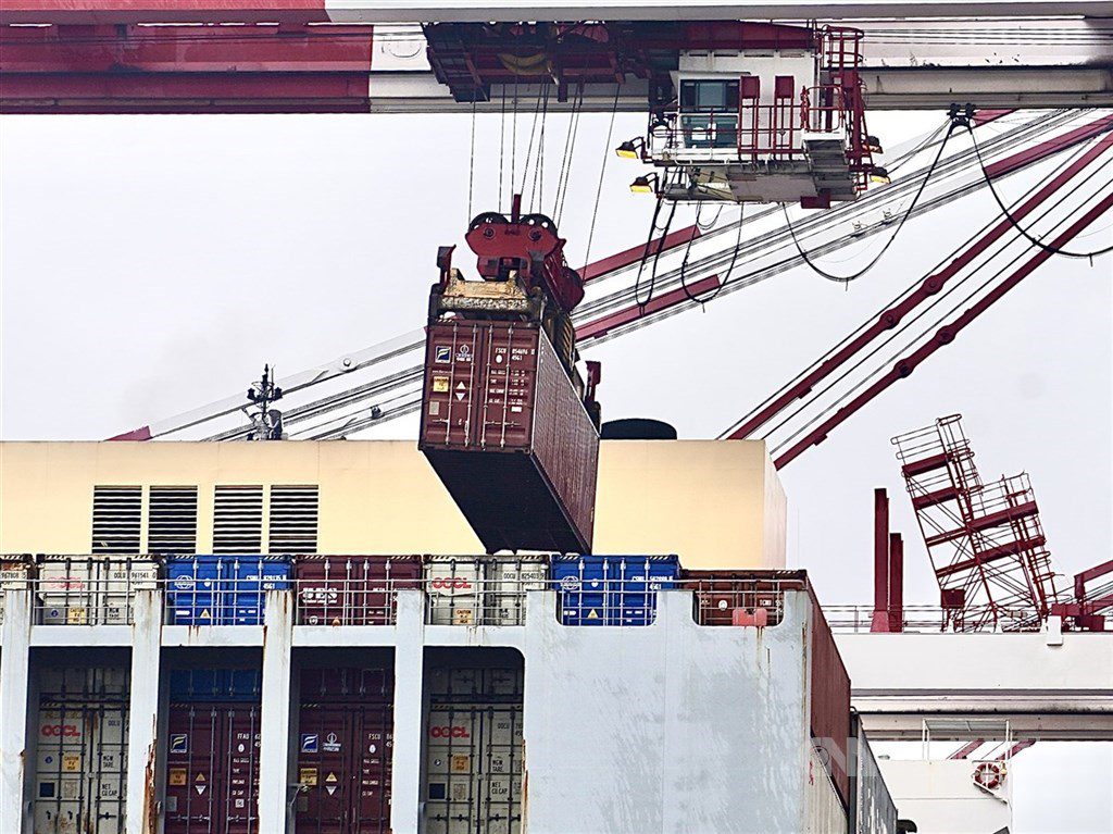 對等關稅開徵 民眾黨批政府補考交白卷 對等關稅開徵 民眾黨批政府補考交白卷