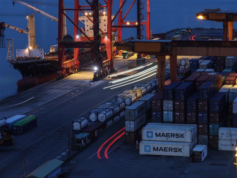 AI需求續強 7月外銷訂單576億美元寫同期新高 AI需求續強 7月外銷訂單576億美元寫同期新高