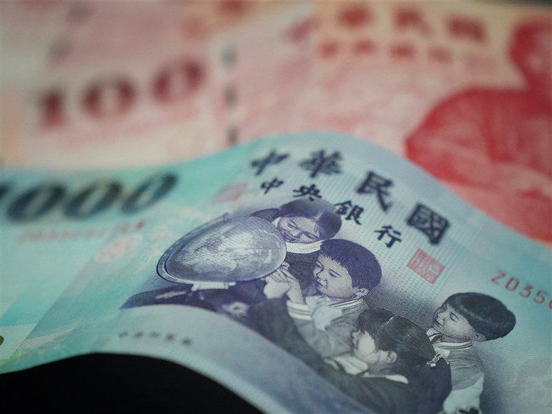 普發現金1萬受關注 政院:會依據三讀條文編列預算 普發現金1萬受關注 政院:會依據三讀條文編列預算