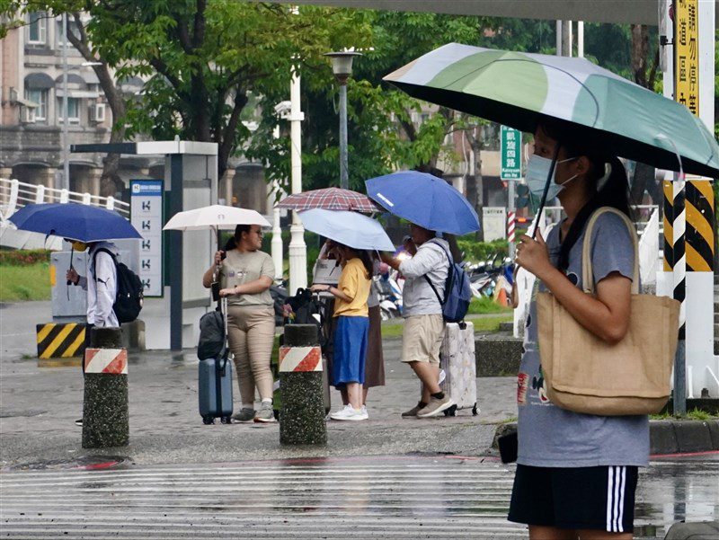 5日各地雨勢再減緩 7日起轉晴到多雲 5日各地雨勢再減緩 7日起轉晴到多雲