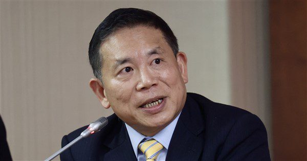 國發會主委劉鏡清健康因素主動請辭 深夜發感謝信 國發會主委劉鏡清健康因素主動請辭 深夜發感謝信