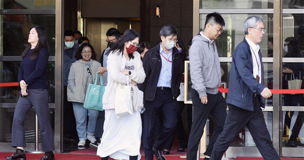 勞動基金6月小回補 114年上半年仍虧損836億元 勞動基金6月小回補 114年上半年仍虧損836億元