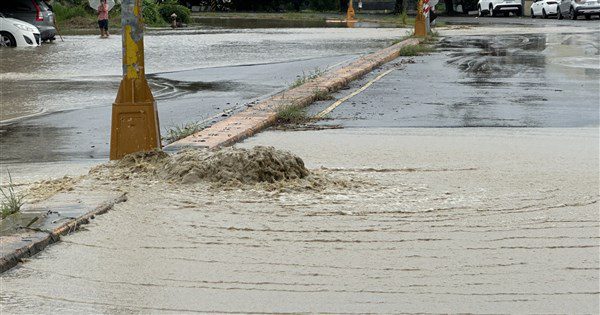 經部:673件淹水災情均已退水 全台303戶待復電 經部:673件淹水災情均已退水 全台303戶待復電