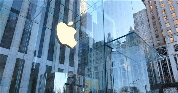 川普白宮記者會:蘋果將加碼投資1000億美元在美製造 川普白宮記者會:蘋果將加碼投資1000億美元在美製造