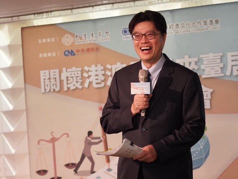 中共對台滲透 邱垂正:港澳居民居留定居須檢視 中共對台滲透 邱垂正:港澳居民居留定居須檢視