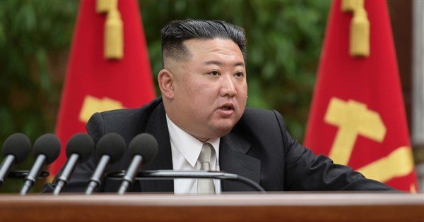 金正恩首次出席多邊外交舞台 鞏固與中俄合作 金正恩首次出席多邊外交舞台 鞏固與中俄合作
