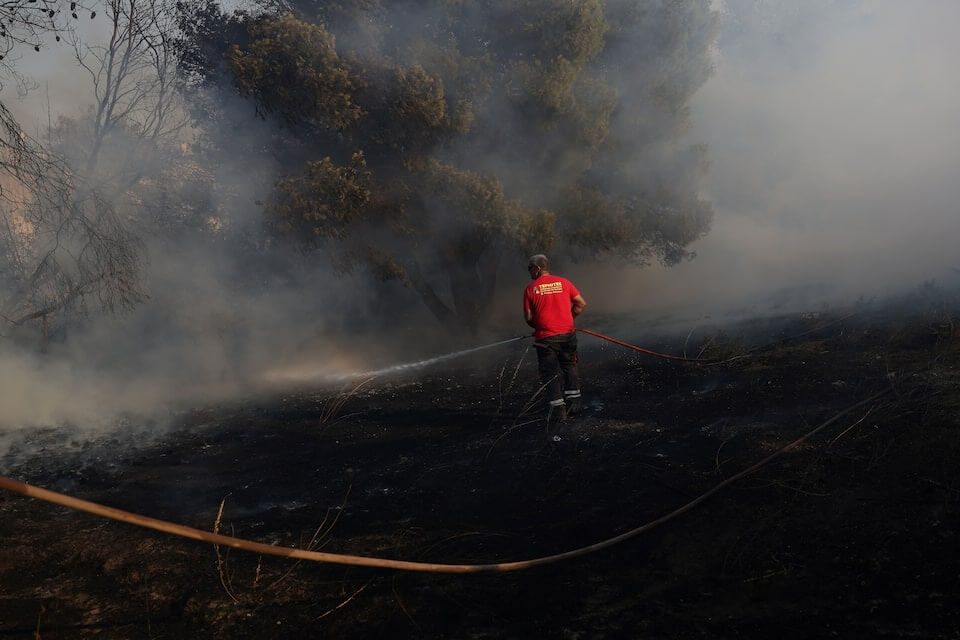 希臘野火肆虐第2天釀1死 強風恐助長火勢蔓延 希臘野火肆虐第2天釀1死 強風恐助長火勢蔓延