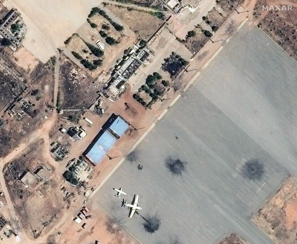 蘇丹稱炸毀載有哥倫比亞傭兵阿聯飛機 至少40死 蘇丹稱炸毀載有哥倫比亞傭兵阿聯飛機 至少40死