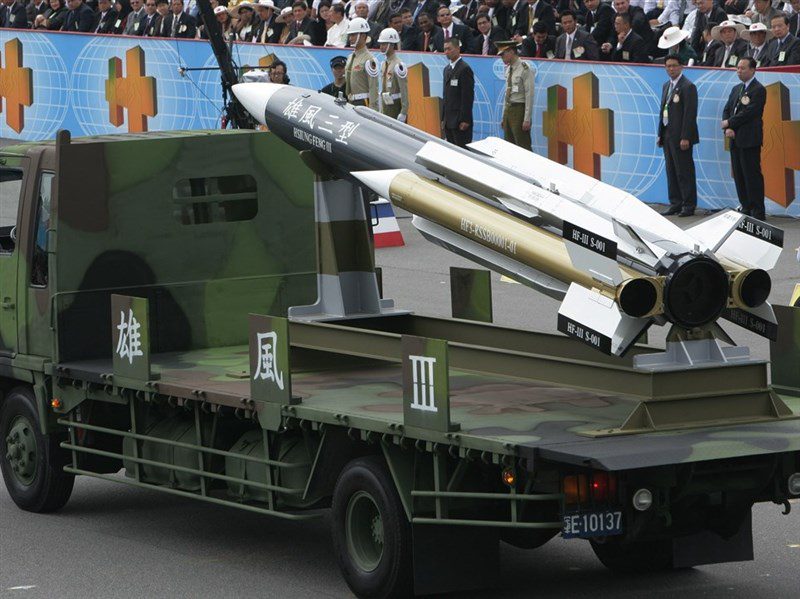 涉洩軍事資料給中共 空軍攔管官一審判刑7年4月 涉洩軍事資料給中共 空軍攔管官一審判刑7年4月