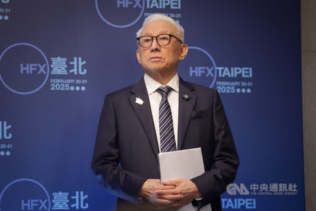 曹興誠批中共大閱兵：忘恩負義、強弩之末