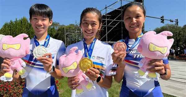 劉懿萱競速溜冰世錦賽摘金　女子馬拉松台灣包辦前4