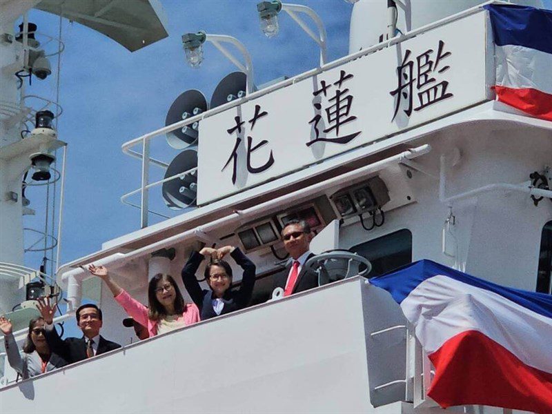 海巡花蓮艦交船 蕭副總統:守護是真實行動 海巡花蓮艦交船 蕭副總統:守護是真實行動