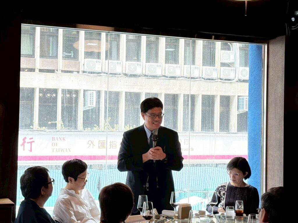 促台港交流 邱垂正:歡迎香港文化人來台發展 促台港交流 邱垂正:歡迎香港文化人來台發展