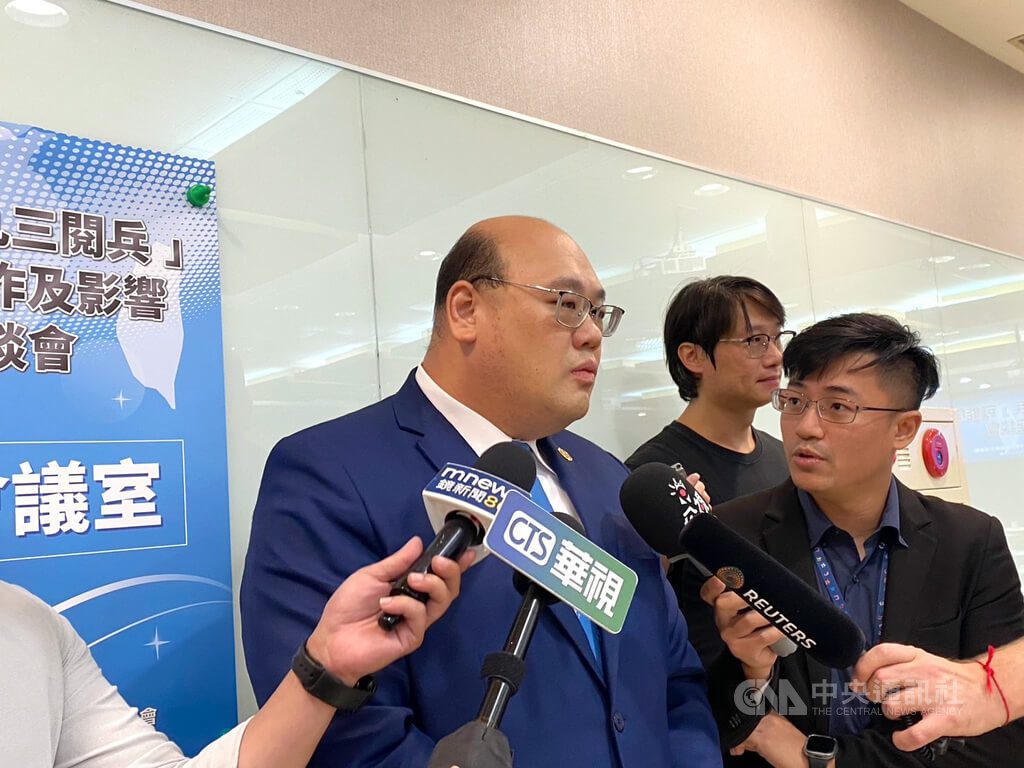 中共九三閱兵 分析:習近平展現對軍隊掌控 中共九三閱兵 分析:習近平展現對軍隊掌控