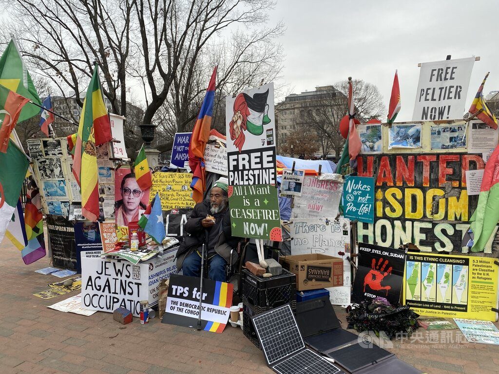 白宮反戰帳篷風雨豎立44年成地標 川普一聲令下拆除 白宮反戰帳篷風雨豎立44年成地標 川普一聲令下拆除
