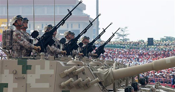 中國九三閱兵大秀最新軍事科技　法新社整理6大看點