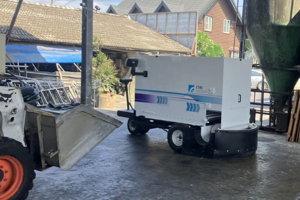 科技養牛助畜牧場升級 台南酪農業注入新活力 科技養牛助畜牧場升級 台南酪農業注入新活力