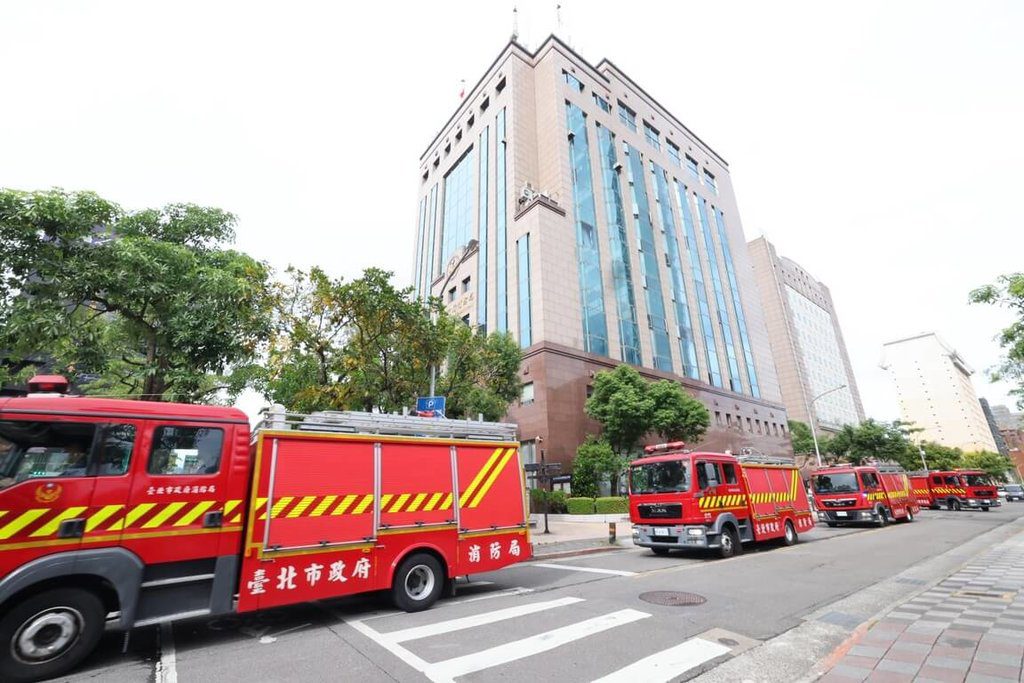 馬太鞍溪堰塞湖溢流致災 北市消防馳援災後復原 馬太鞍溪堰塞湖溢流致災 北市消防馳援災後復原