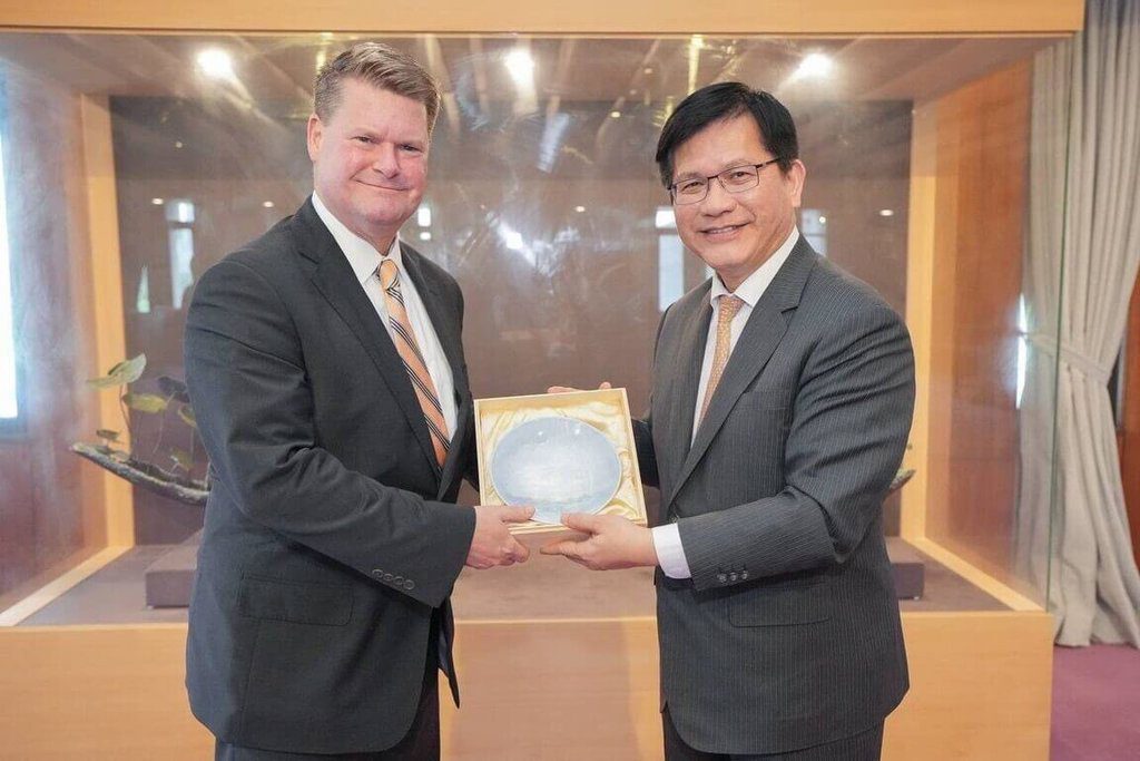 林佳龍歡迎美智庫訪團 強調台灣貢獻區域和平決心 林佳龍歡迎美智庫訪團 強調台灣貢獻區域和平決心