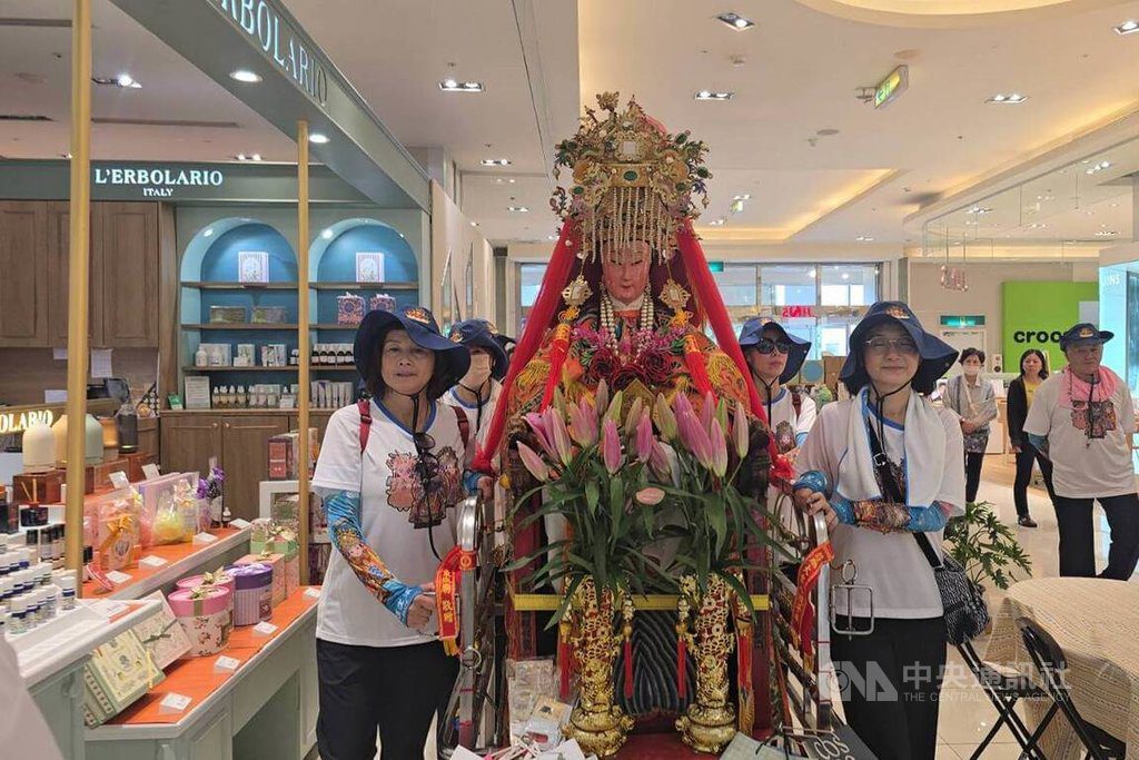 蘭陽媽祖文化節啟航 集體默哀為花蓮光復祈福 蘭陽媽祖文化節啟航 集體默哀為花蓮光復祈福