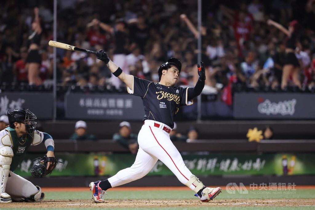 林智勝叫「陳大哥」 陳子豪獲MVP想給學長好回憶 林智勝叫「陳大哥」 陳子豪獲MVP想給學長好回憶