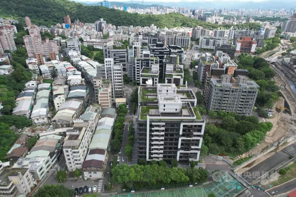 政院人士:婚育宅彈性育嬰留停新青安 青年優先三重奏 政院人士:婚育宅彈性育嬰留停新青安 青年優先三重奏