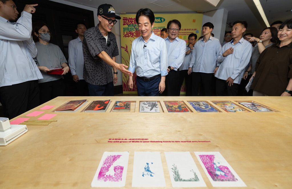 首檔漫畫特展開幕 總統:金庸小說很棒最愛笑傲江湖 首檔漫畫特展開幕 總統:金庸小說很棒最愛笑傲江湖