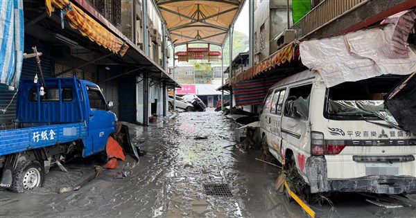 馬太鞍溪堰塞湖溢流 排除重複報案下修至失聯17人 馬太鞍溪堰塞湖溢流 排除重複報案下修至失聯17人
