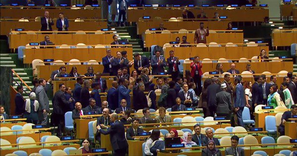 以色列總理聯大演說　數百名外交官集體退場抗議