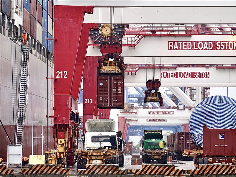 8月外銷訂單連7紅全年有望創高 經部點出兩變數 8月外銷訂單連7紅全年有望創高 經部點出兩變數