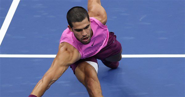 艾卡拉茲力退辛納美網封王 重登世界第一 艾卡拉茲力退辛納美網封王 重登世界第一