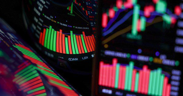 台積電平盤、營建股勁揚 台股收漲79點站回月線 台積電平盤、營建股勁揚 台股收漲79點站回月線