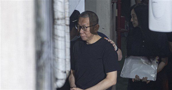 得知7000萬元交保 柯文哲稱需再行深思 得知7000萬元交保 柯文哲稱需再行深思