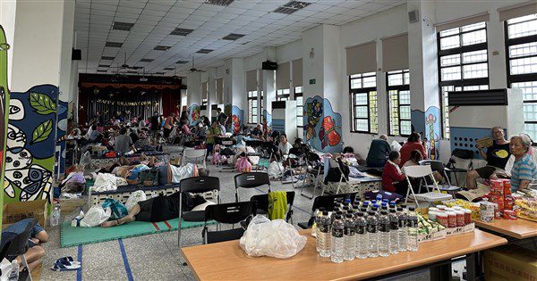 馬太鞍溪堰塞湖溢流重創光復鄉 逾600人被迫離家 馬太鞍溪堰塞湖溢流重創光復鄉 逾600人被迫離家