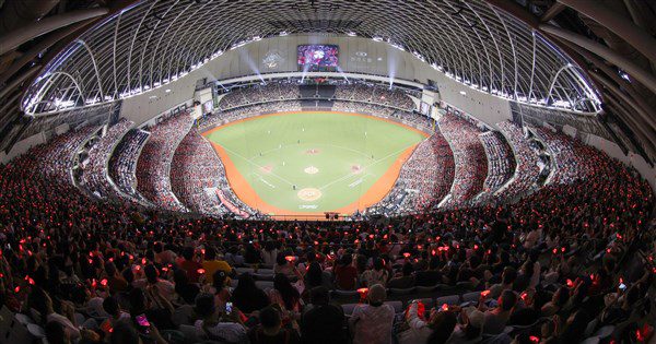 中職單季觀眾首度突破300萬 蔡其昌:有你們真好 中職單季觀眾首度突破300萬 蔡其昌:有你們真好