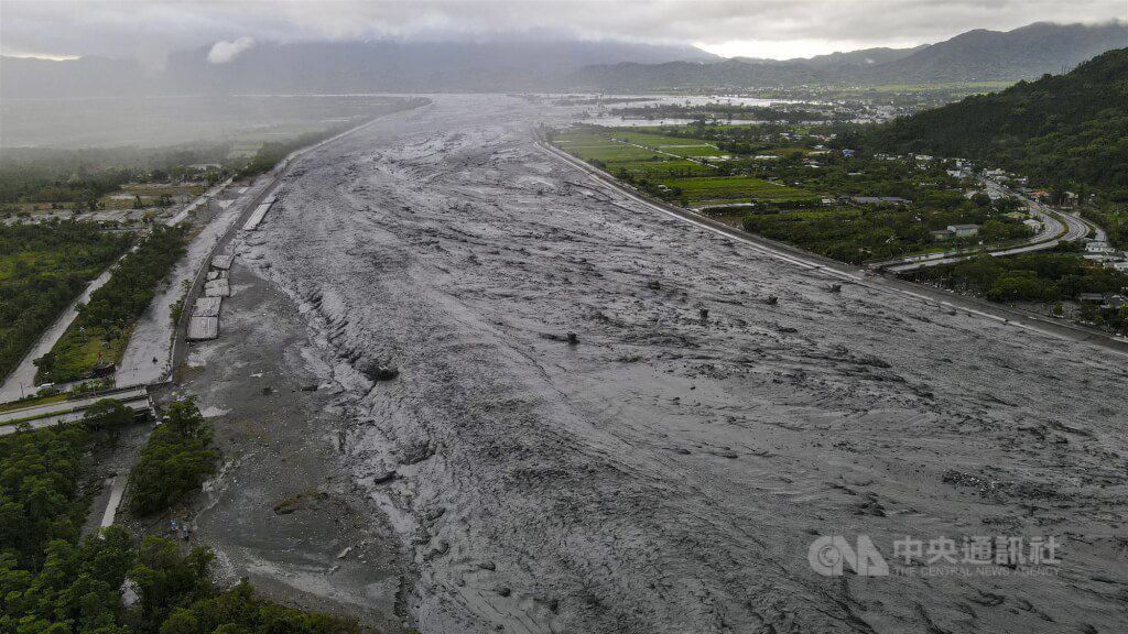 馬太鞍溪堰塞湖7/25形成 初判壩體穩定但仍有風險 馬太鞍溪堰塞湖7/25形成 初判壩體穩定但仍有風險