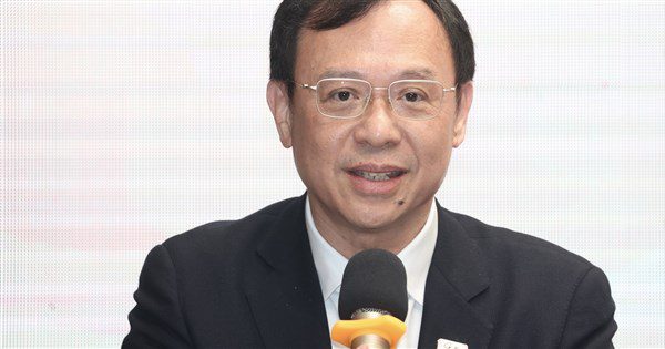 川普祭藥品關稅100% 石崇良:75項藥價恐受衝擊 川普祭藥品關稅100% 石崇良:75項藥價恐受衝擊