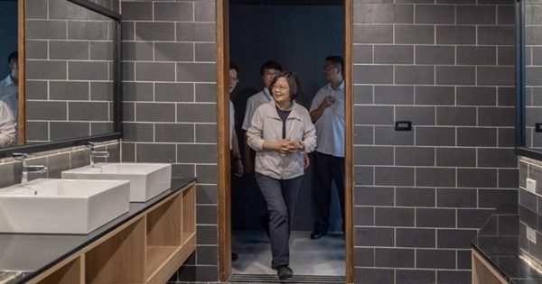 逢甲宿舍爆紅 蔡英文分享開箱照:我也去過 逢甲宿舍爆紅 蔡英文分享開箱照:我也去過