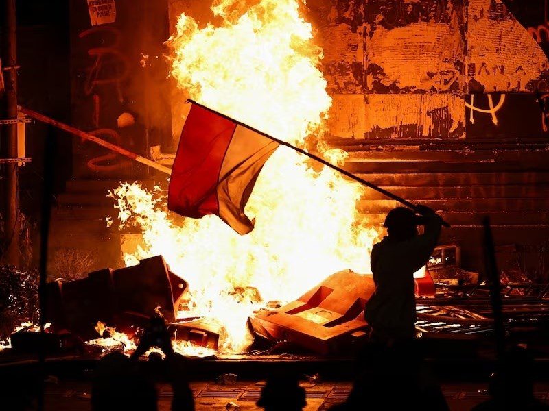 從國會自肥到外送員之死 印尼全國抗議原因一次看 從國會自肥到外送員之死 印尼全國抗議原因一次看