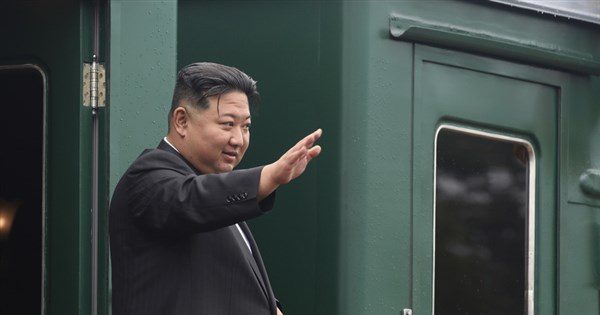 韓聯社:金正恩搭火車赴中國閱兵 與習近平蒲亭同框 韓聯社:金正恩搭火車赴中國閱兵 與習近平蒲亭同框