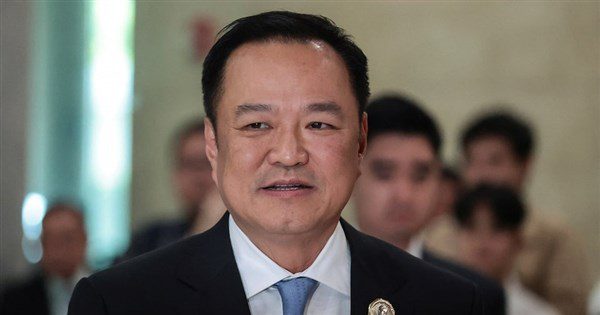 泰王御准 華裔富豪阿努廷正式出任總理 泰王御准 華裔富豪阿努廷正式出任總理