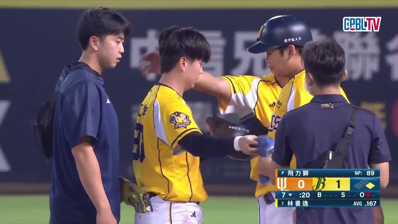 呂彥青滿壘拆彈後援好投 兄弟斬斷獅隊6連勝 呂彥青滿壘拆彈後援好投 兄弟斬斷獅隊6連勝