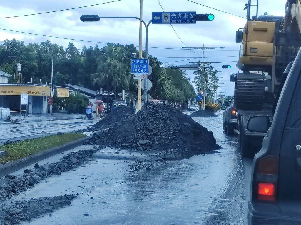 綠委建議放有殺傷力消息?政院:全力救災不卸責 綠委建議放有殺傷力消息?政院:全力救災不卸責