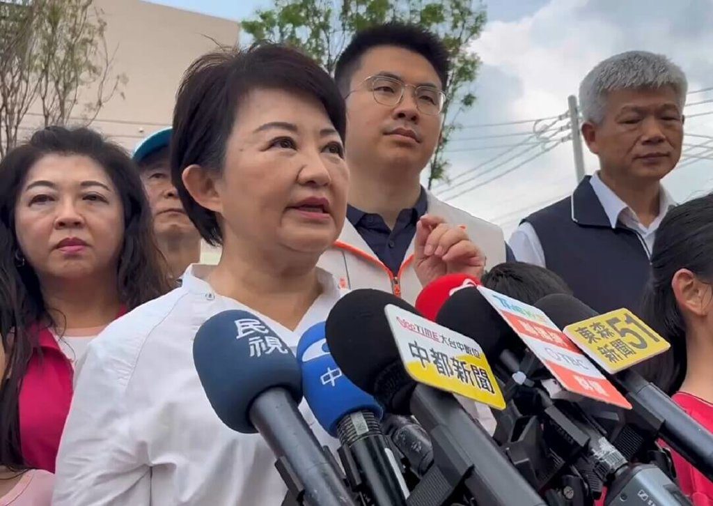 捷運補助款縮水 盧秀燕:幾乎讓中捷藍線蓋不下去 捷運補助款縮水 盧秀燕:幾乎讓中捷藍線蓋不下去