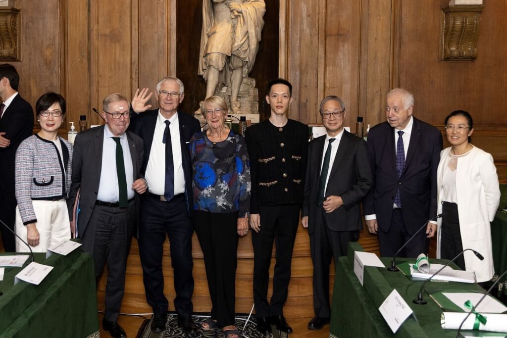 李遠頒台法文化獎　表彰台灣影癡鐵胡萬、編舞家蔡博丞