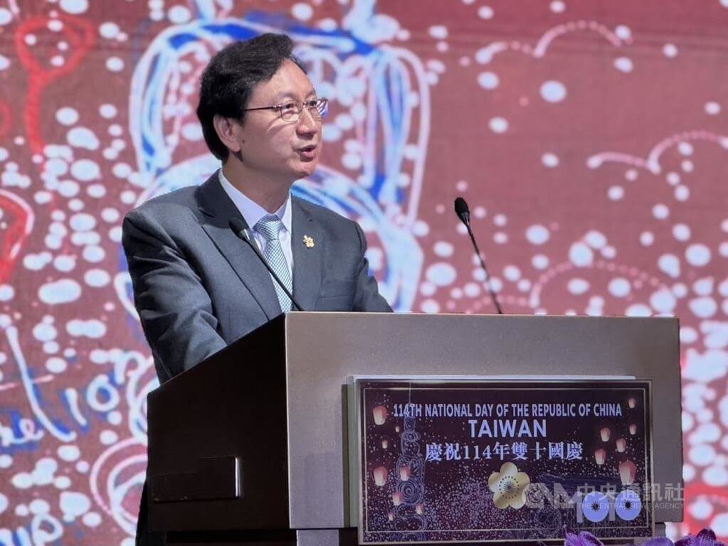 雙十國慶 新加坡代表童振源盼台星續合作並肩同行 雙十國慶 新加坡代表童振源盼台星續合作並肩同行