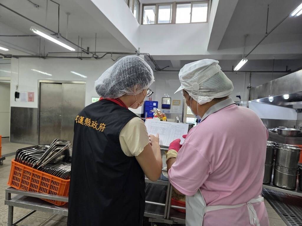 防範非洲豬瘟疫情 稽查花蓮25國中小團膳未用豬肉 防範非洲豬瘟疫情 稽查花蓮25國中小團膳未用豬肉