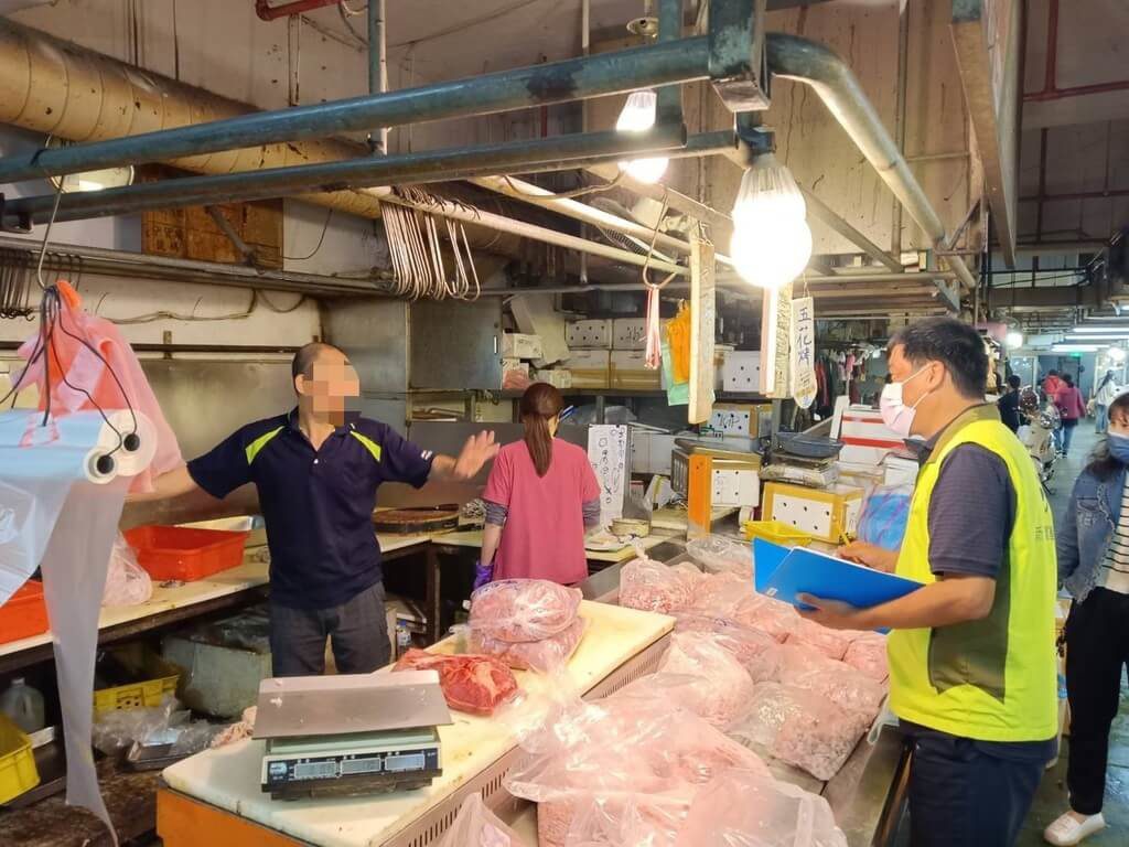 防非洲豬瘟衝擊 竹市公有市場豬肉攤免租1個月 防非洲豬瘟衝擊 竹市公有市場豬肉攤免租1個月