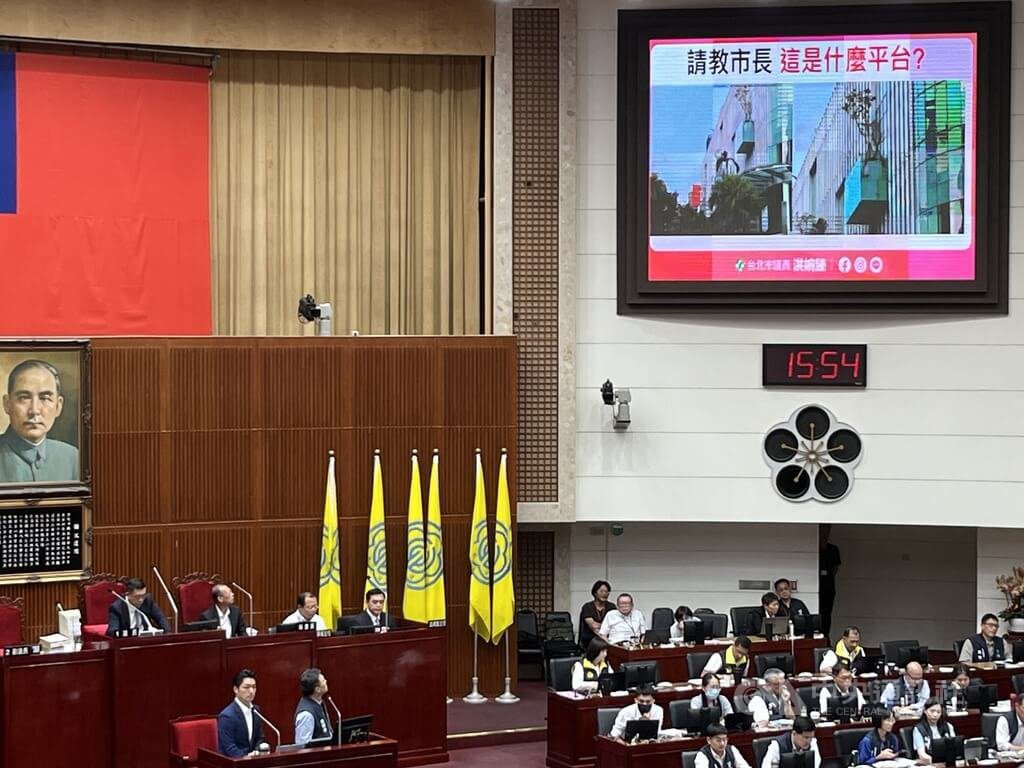 大巨蛋影城將試營運 北市:緩降梯操作空間符合規定 大巨蛋影城將試營運 北市:緩降梯操作空間符合規定